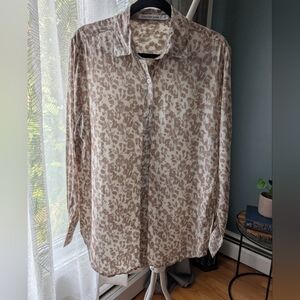 89.Nwt Calvin Klein Leopard Print Button-Up‎ Blouse